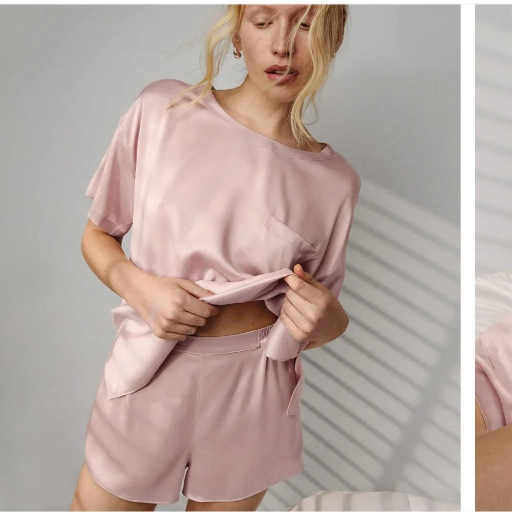 LUNYA Washable Silk Set - Picture 4 of 5